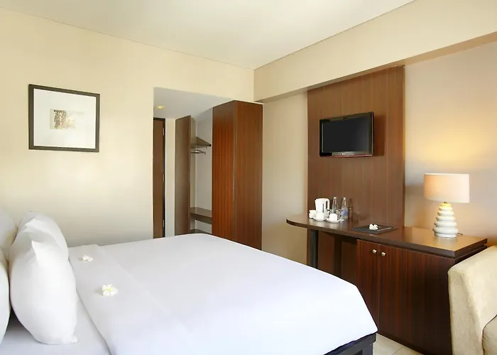 Santika 3* Kuta (Bali)